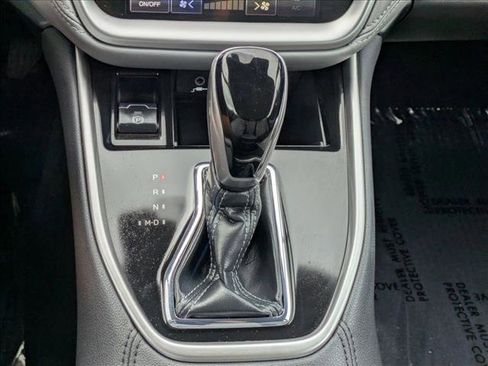 Used 2025 Subaru Outback Premium image 13