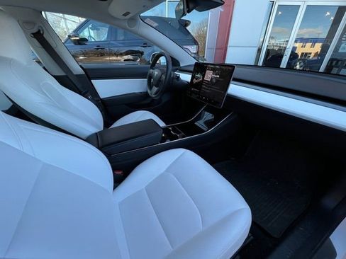 Used 2019 Tesla Model 3 Standard Range Plus image 29