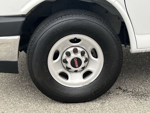 Used 2024 GMC Savana 2500 w/ Driver Convenience Package image 30