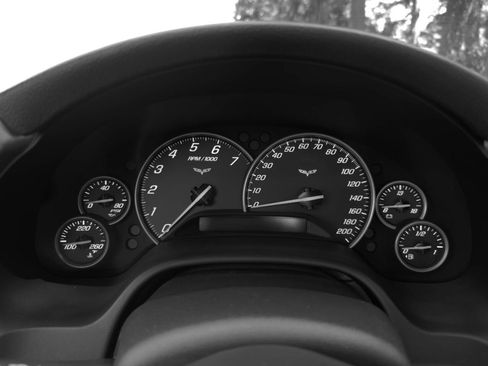 Used 2005 Chevrolet Corvette Convertible w/ Preferred Equipment Group RWD image 70