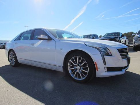 Used 2017 Cadillac CT6 Luxury image 5