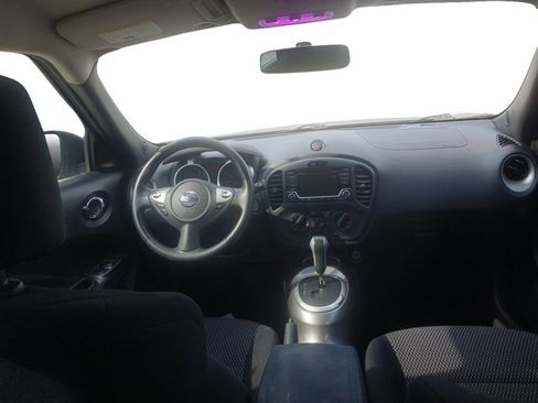 Used 2017 Nissan Juke S FWD image 5