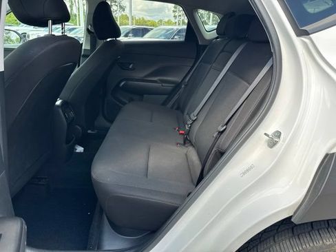 Certified 2024 Hyundai Kona SEL AWD/4WD image 17