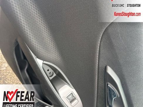 Used 2024 Chevrolet Malibu LT image 32