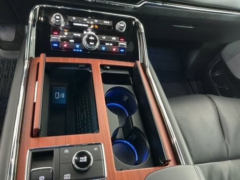 Used 2024 Lincoln Navigator Reserve w/ Equipment Group 201A image 21