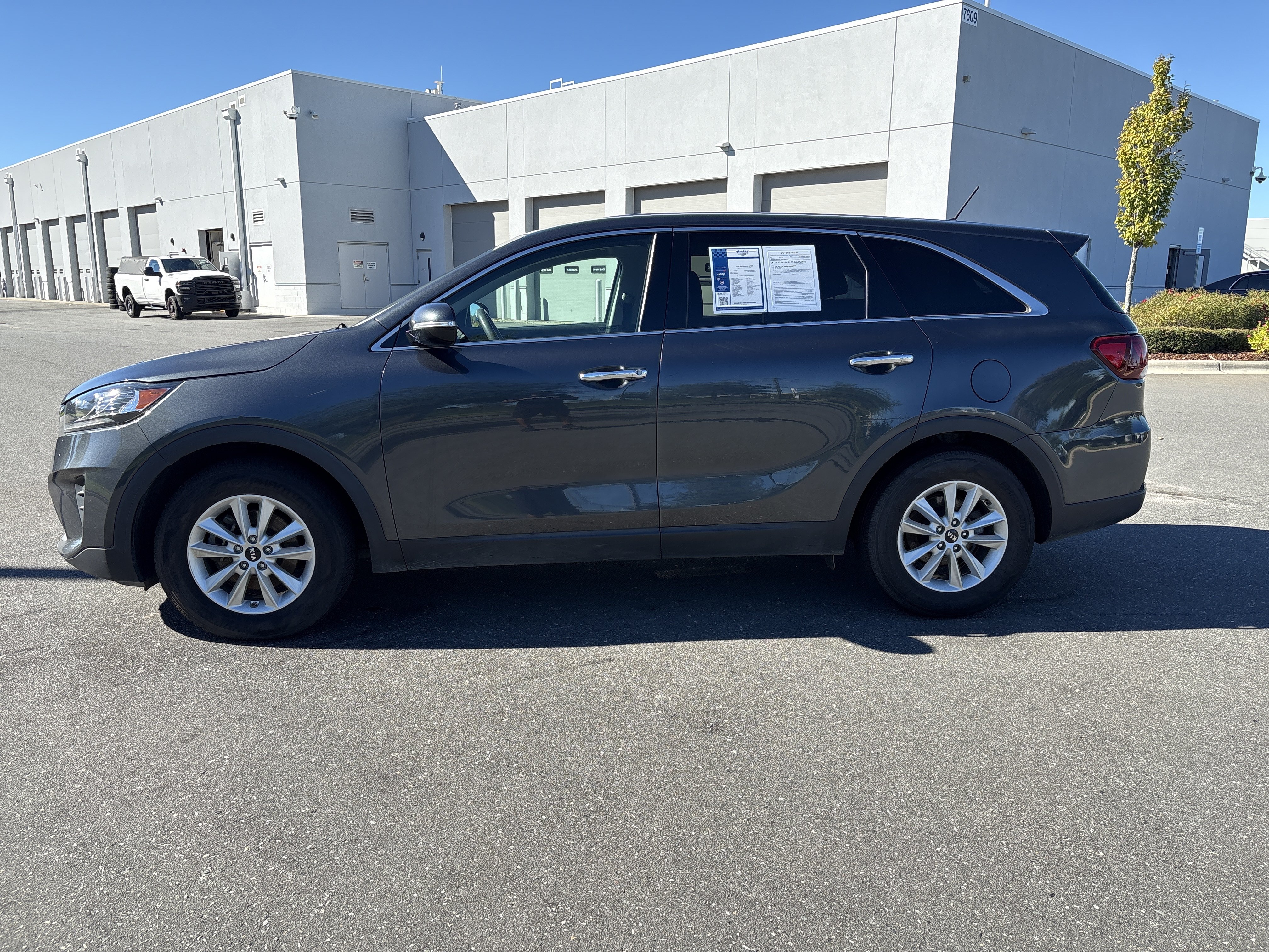 Used 2020 Kia Sorento FWD V6 image 6