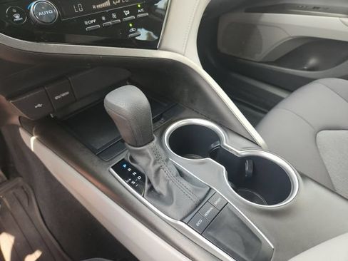Used 2024 Toyota Camry LE FWD image 28