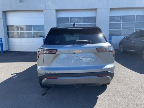 New 2025 Chevrolet Equinox LT image 7