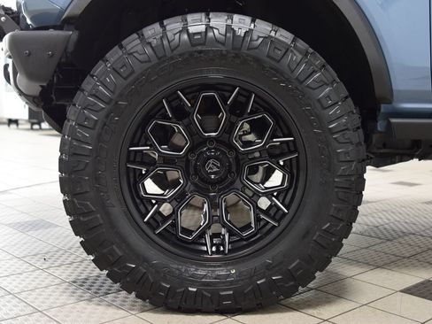 Used 2025 Ford Bronco Badlands AWD/4WD image 23