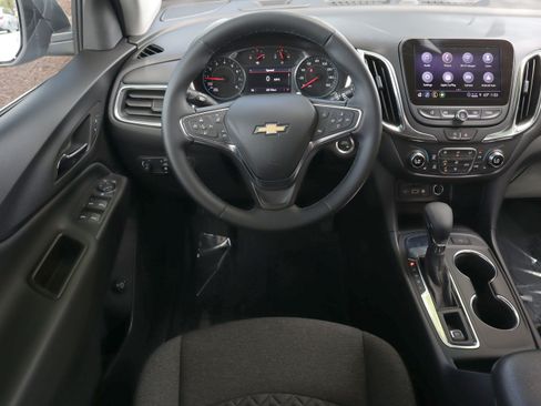 Used 2024 Chevrolet Equinox LT FWD image 30