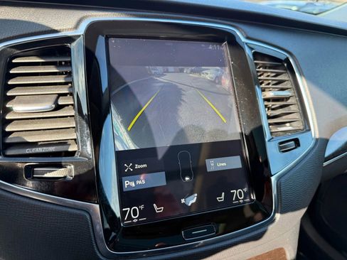 Used 2016 Volvo XC90 T6 Momentum w/ Momentum Plus Package image 18