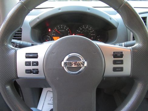 Used 2019 Nissan Frontier SV image 20