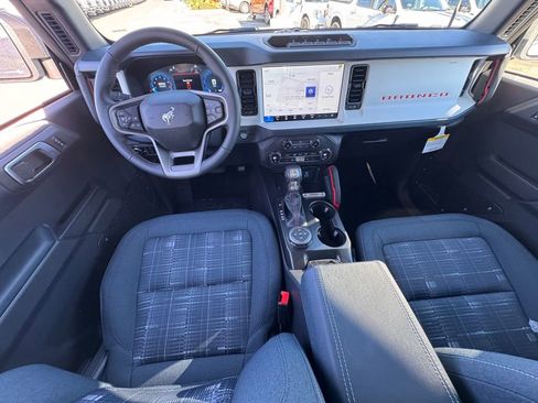 New 2025 Ford Bronco Heritage Edition image 24