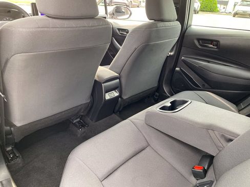 Used 2025 Toyota Corolla LE FWD image 37