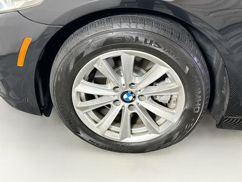 Used 2016 BMW 528i Sedan image 11