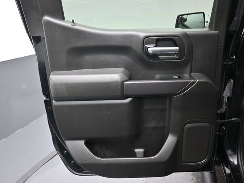 Used 2019 Chevrolet Silverado 1500 Custom Trail Boss w/ Custom Convenience Package AWD/4WD image 27