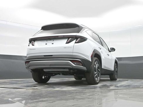 New 2026 Hyundai Tucson Limited image 28