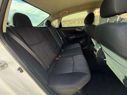 Used 2017 Nissan Sentra SV FWD image 32