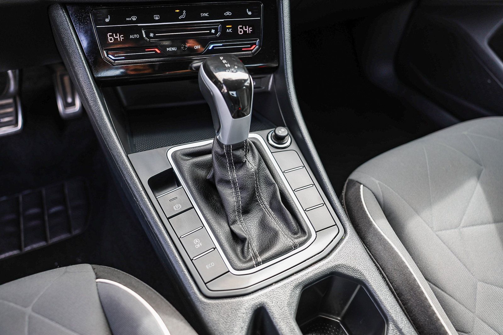 Used 2025 Volkswagen Jetta Sport FWD image 11
