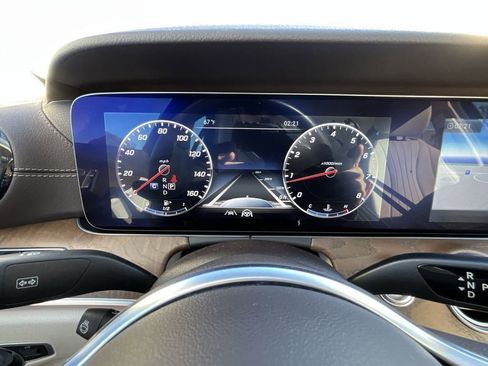 Used 2020 Mercedes-Benz E 350 4MATIC Sedan image 46