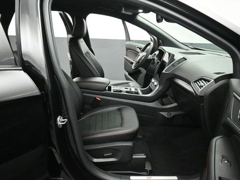 Used 2023 Ford Edge ST-Line w/ Class II Trailer Tow Package image 30