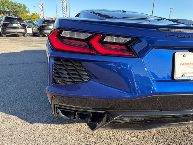 New 2027 Chevrolet Corvette Stingray Coupe w/ 2LT RWD image 17