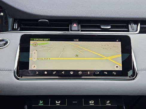 Used 2020 Land Rover Range Rover Evoque First Edition image 16