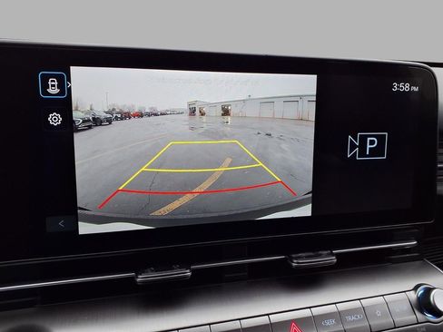 Used 2025 Hyundai Kona SEL image 6