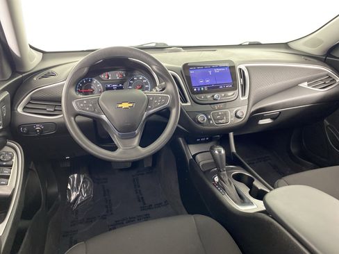 Used 2020 Chevrolet Malibu LS image 17