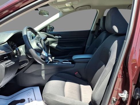 Used 2024 Nissan Altima 2.5 SV FWD image 20