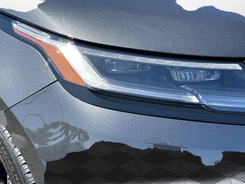 New 2026 Land Rover Range Rover Velar Dynamic SE AWD/4WD image 8