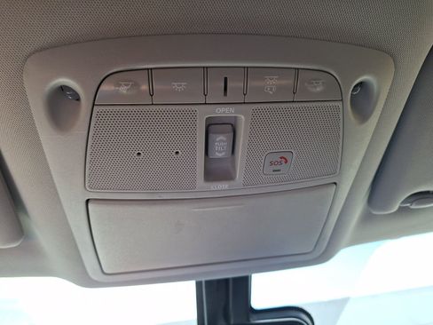 Used 2018 Nissan Maxima Platinum image 30