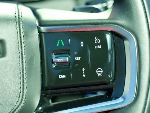 Used 2024 Land Rover Range Rover Sport SE image 24