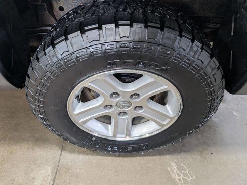 Used 2011 Dodge Dakota Big Horn image 9