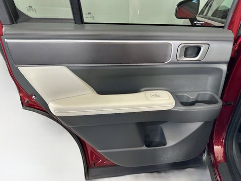 Used 2025 Hyundai Santa Fe SEL image 26