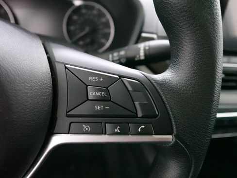 Used 2024 Nissan Altima 2.5 SV image 18