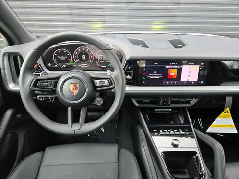 New 2026 Porsche Cayenne AWD/4WD image 8
