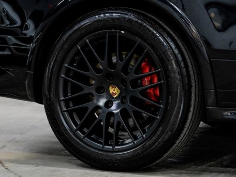 Used 2016 Porsche Cayenne GTS image 53
