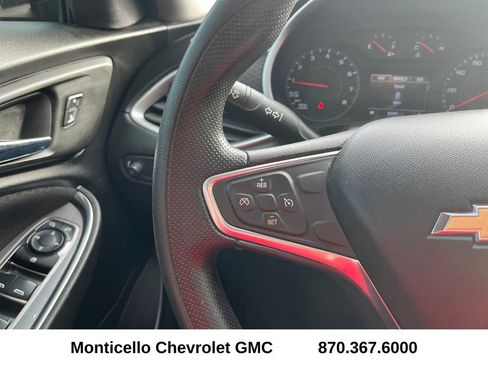 Used 2022 Chevrolet Malibu LT image 14