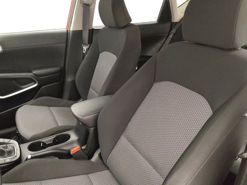 Used 2021 Kia Soul LX FWD image 17