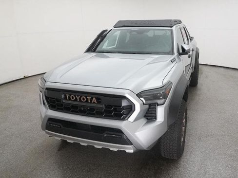 New 2025 Toyota Tacoma 4x4 Double Cab Hybrid image 37