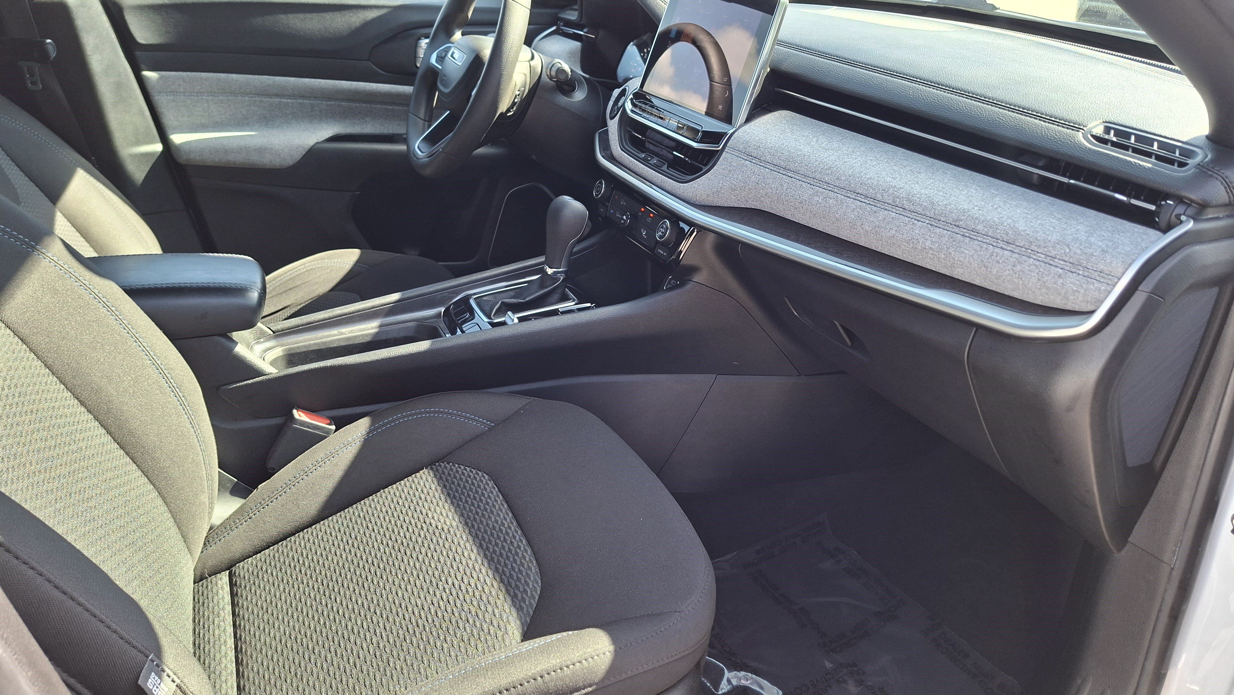 Used 2023 Jeep Compass Sport AWD/4WD image 23