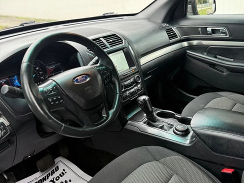 Used 2018 Ford Explorer XLT w/ Equipment Group 201A image 14