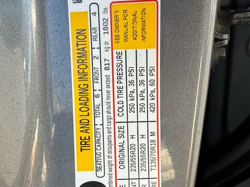 Used 2021 GMC Acadia SLT image 45