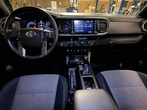 Used 2021 Toyota Tacoma TRD Off-Road image 14