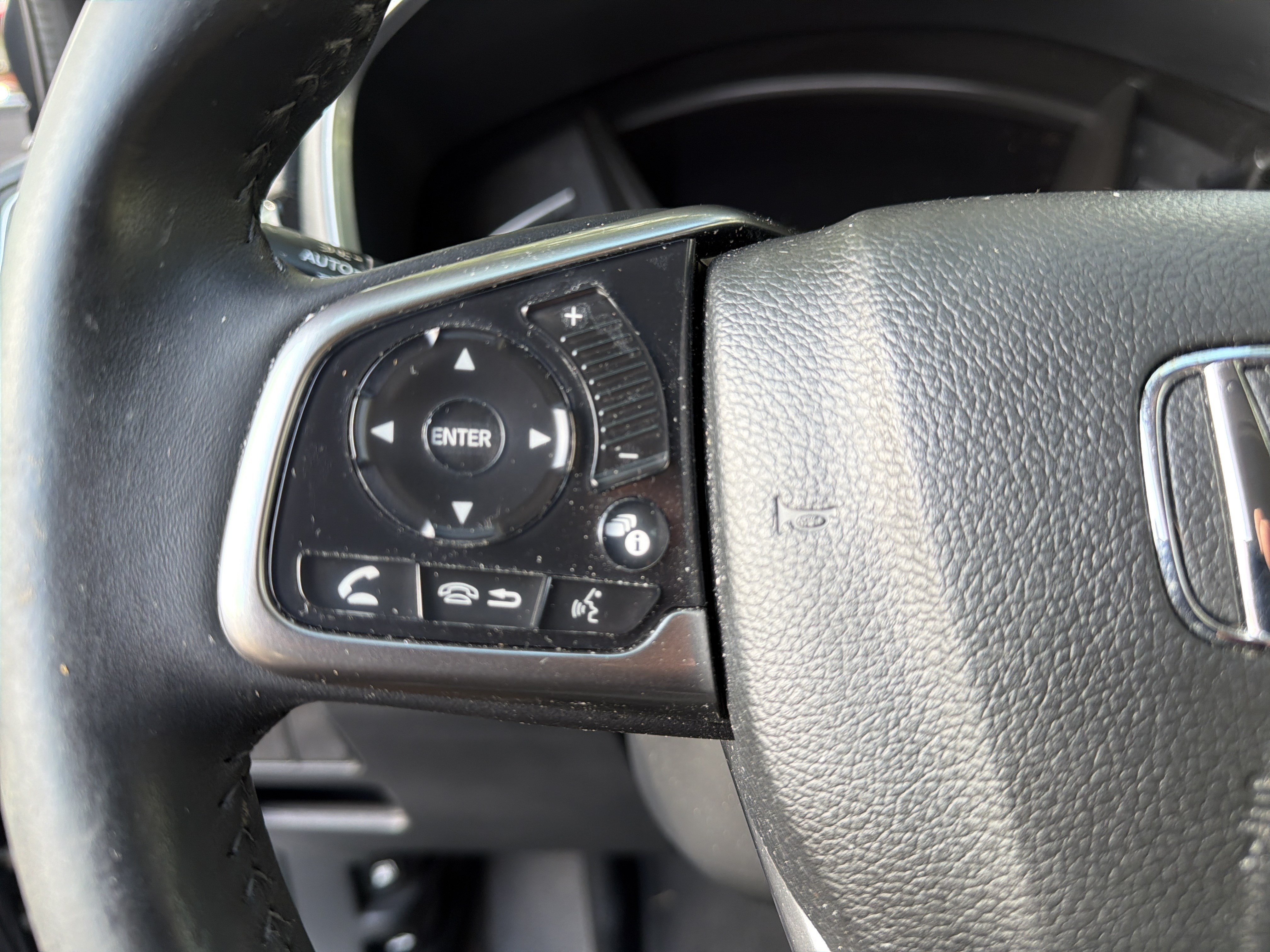 Used 2018 Honda CR-V Touring image 19