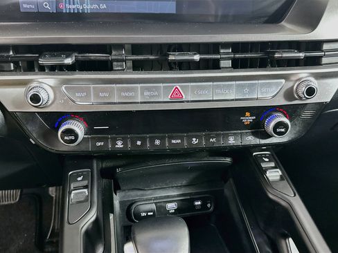 Used 2025 Kia Telluride S FWD image 24