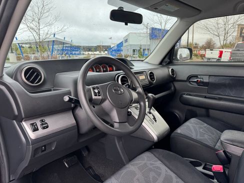 Used 2012 Scion xB FWD image 14