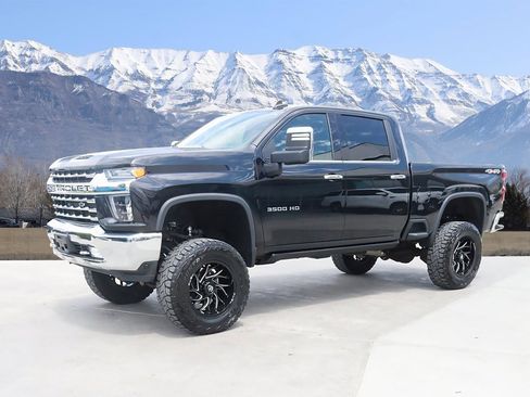 Used 2021 Chevrolet Silverado 3500 LTZ w/ LTZ Plus Package image 2