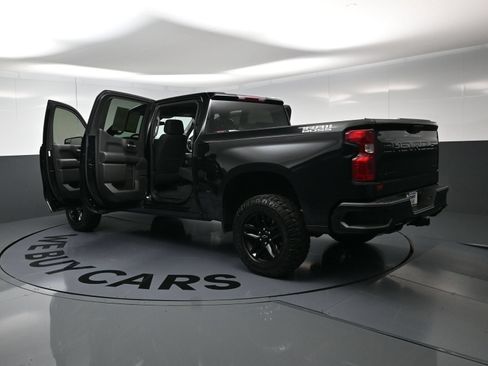 Used 2023 Chevrolet Silverado 1500 Custom Trail Boss w/ Midnight Edition AWD/4WD image 26